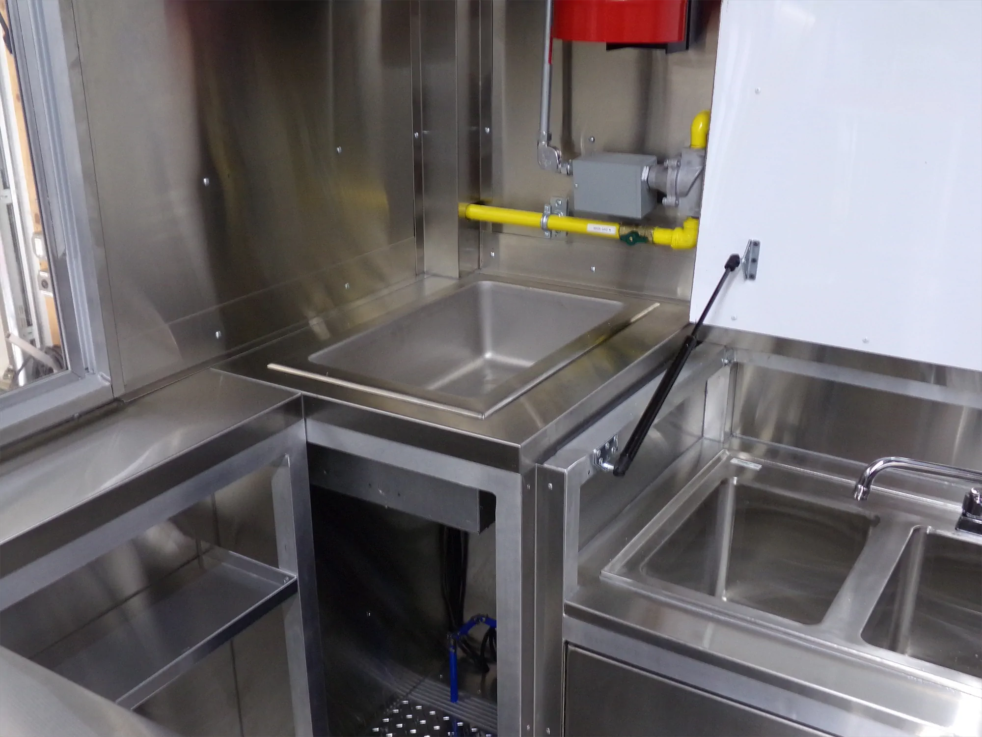 Buffalo Farm to School to you truck, inside, sink