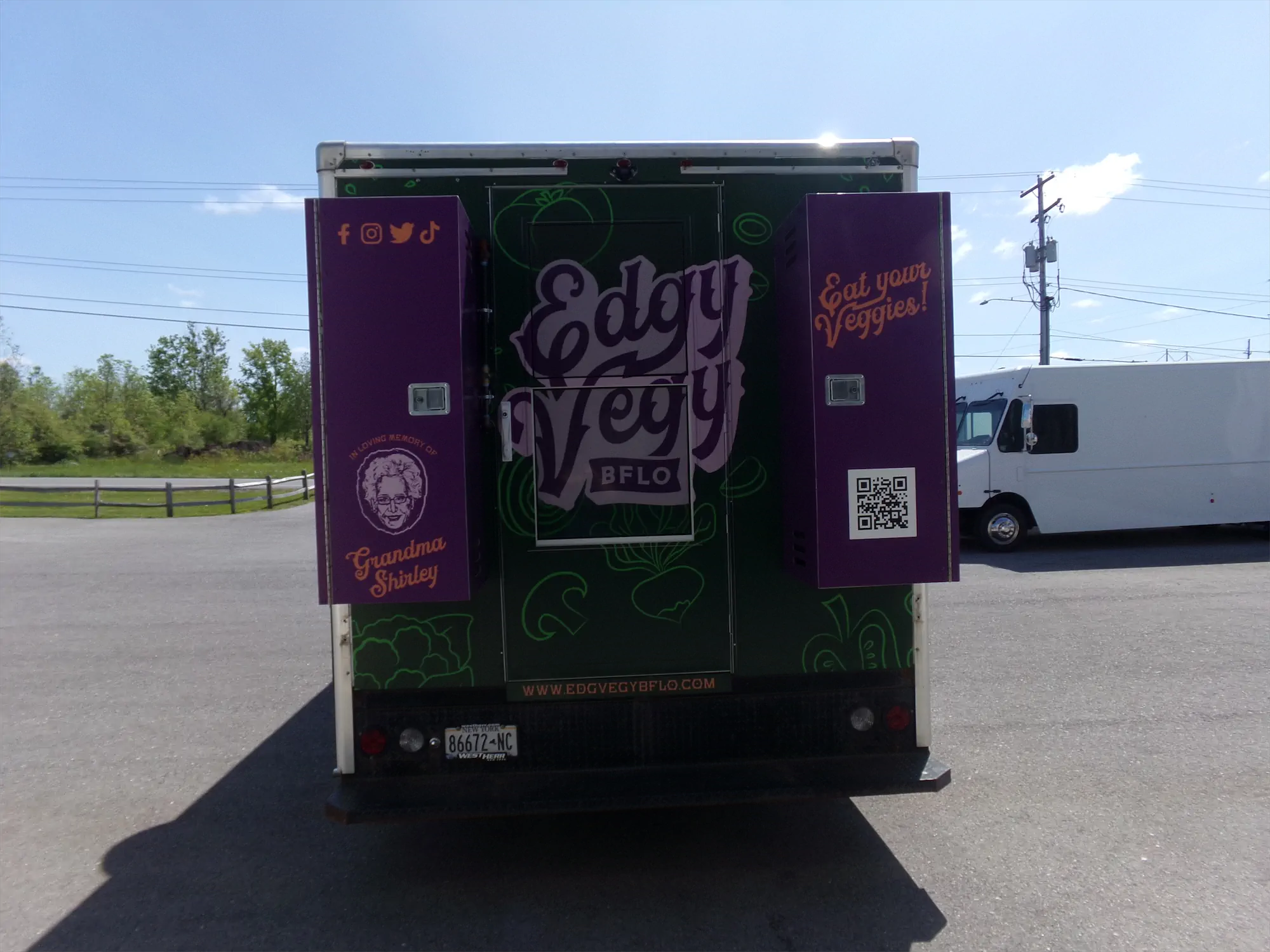 Edgy Vegy Buffalo truck, outside, back